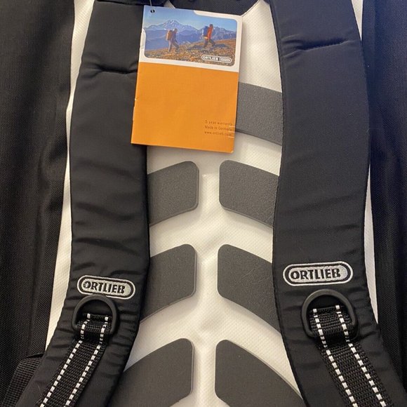 Ortlieb Velocity Waterproof Bicycle Backpack 20L CHAIN Design White & Black NWT - Picture 3 of 5
